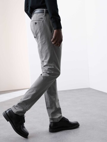 Marks & Spencer Regular Chino in Grijs