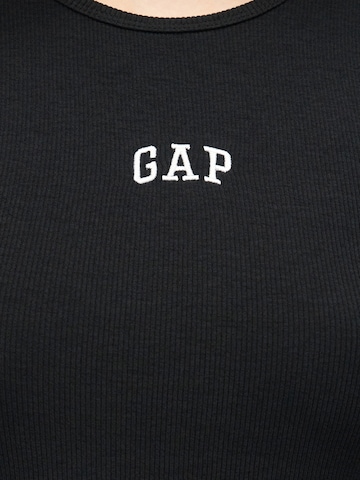 Tricou de la GAP pe negru