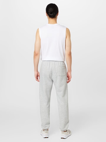 Champion Authentic Athletic Apparel Tapered Hose in Grau