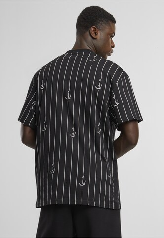 Karl Kani T-shirt i svart