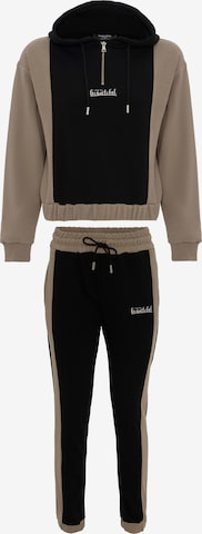 Tom Barron Tracksuit in Beige: front