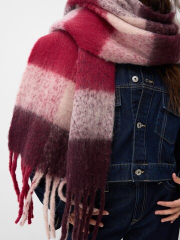 Sciarpa di Bershka in rosso