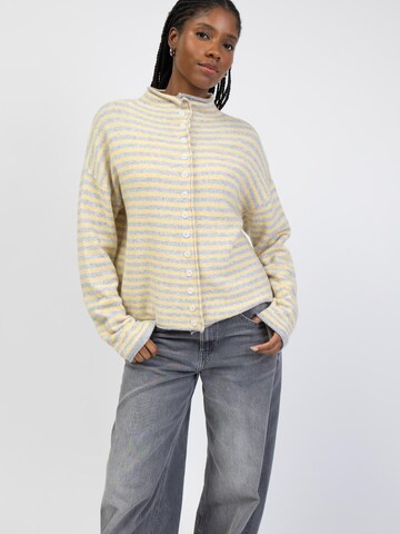 BROKE + SCHÖN Knit Cardigan in Yellow