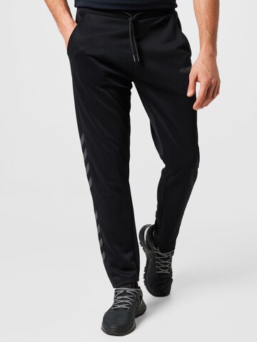 Tapered Pantaloni sportivi 'Legacy' di Hummel in nero: frontale