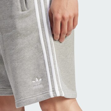 ADIDAS ORIGINALS Loosefit Παντελόνι 'Adicolor' σε γκρι