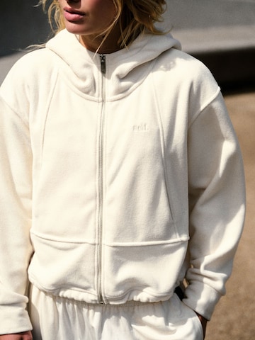Giacca di pile di self. in beige