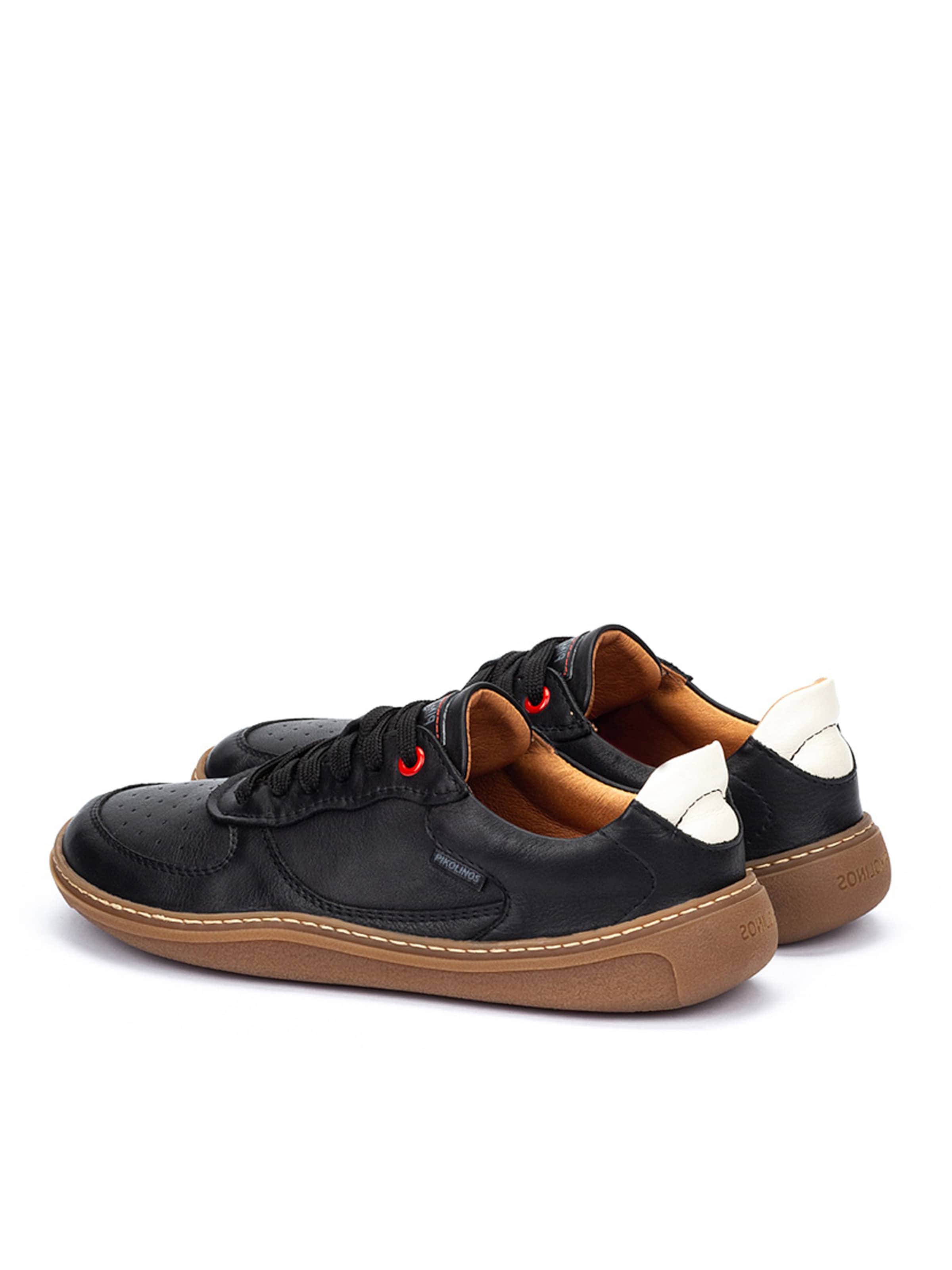 Baskets basses 'ARANJUEZ' PIKOLINOS en noir