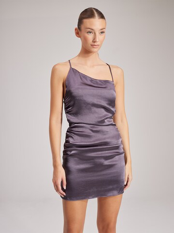 RÆRE by Lorena Rae Cocktail Dress 'Tia' in Grey: front