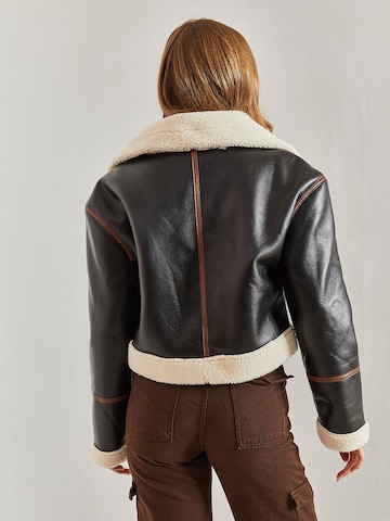 juoda Bianco Lucci Demisezoninė striukė