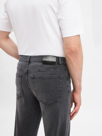 Finshley & Harding Regular Jeans in Grau