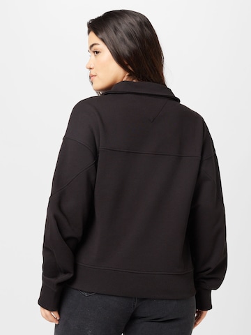 Tommy Jeans Curve - Sudadera en negro