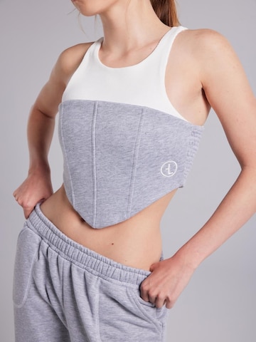 HOLLY LOLLY Top – šedá