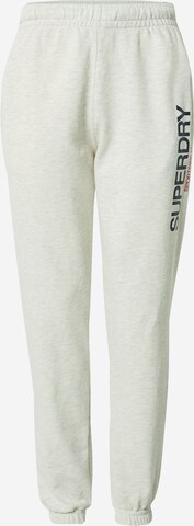 Superdry Tapered Broek in Grijs: voorkant