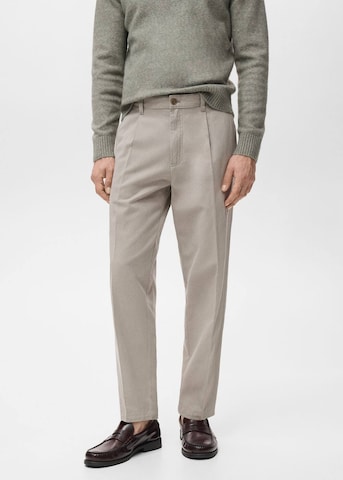 MANGO MAN Regular Pleat-Front Pants 'Alicudi' in Grey: front