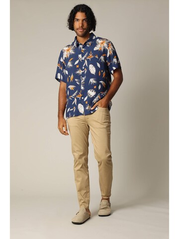 Coupe regular Chemise 'Pearl' Deeluxe en bleu