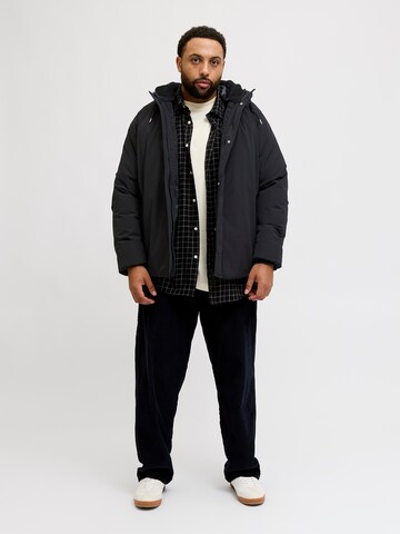 Jack & Jones Plus Talviparka 'JJEWOOD' värissä musta