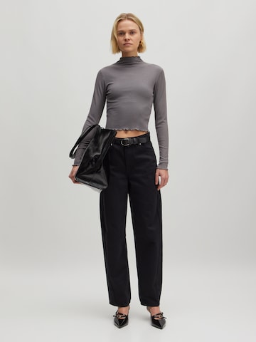 T-shirt 'Daniela' EDITED en gris