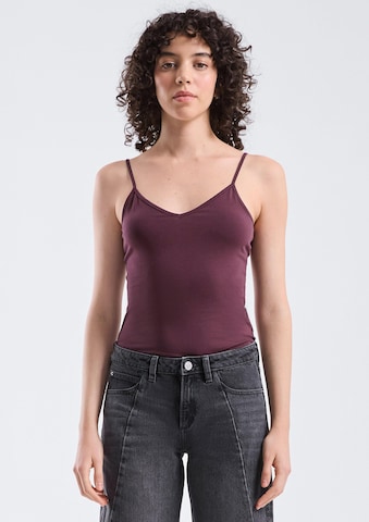 QS Shirt in Rood: voorkant