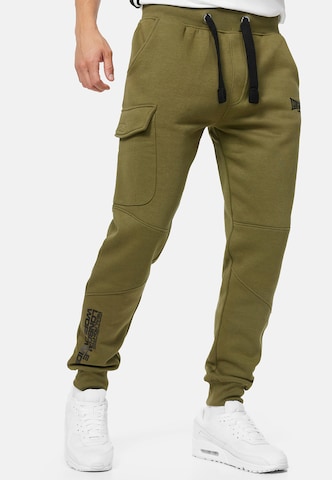 Effilé Pantalon de sport LONSDALE en vert : devant