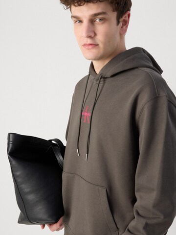 Calvin Klein Jeans Sweatshirts in Braun