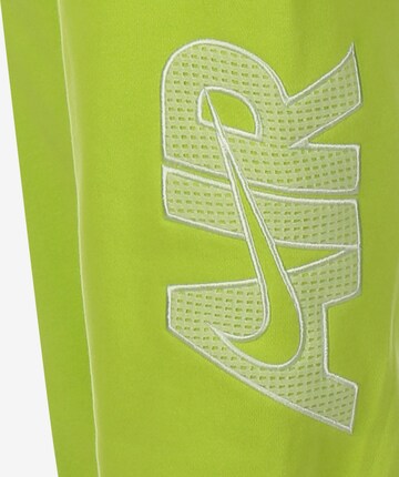 Nike SportswearTapered Hlače - zelena boja