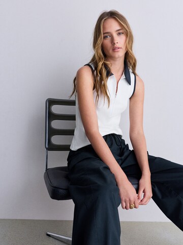 Top di Next in bianco: frontale