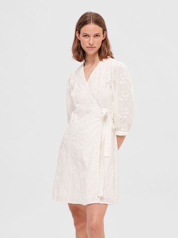 Robe SELECTED FEMME en beige : devant