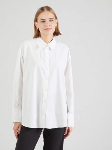 Chemisier 'YASHILDE' YAS en blanc : devant