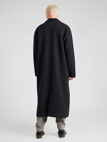 WEEKDAY Демисезонное пальто 'Armond' в Серый