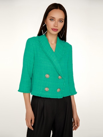Blazer di Anushka in verde: frontale