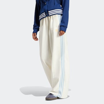ADIDAS ORIGINALS Loosefit Sporthose in Weiß: Vorderseite