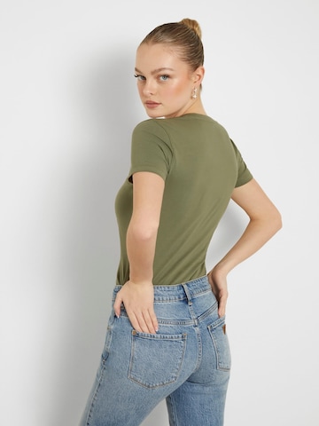 GUESS - Camiseta en verde