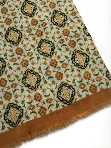 Bohemian Revolt - Chal ' Bren ' en beige: arriba