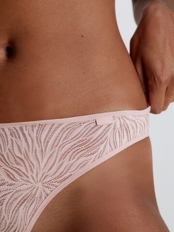 String Calvin Klein Underwear en rose