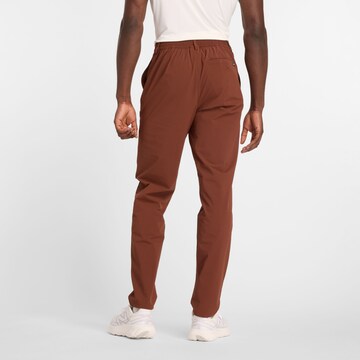 new balance Regular Broek in Bruin