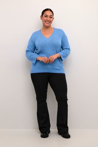 Pull-over 'Carlie' KAFFE CURVE en bleu