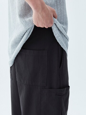 VAMOS CLO Loosefit Cargobroek 'Mount Pleasant' in Zwart