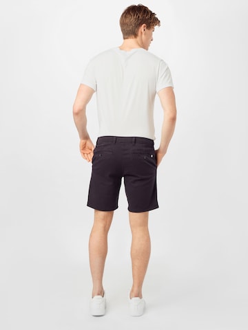 minimum Regular Shorts 'Django' in Schwarz