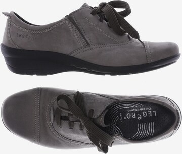 Legero Flats & Loafers in 37 in Grey: front