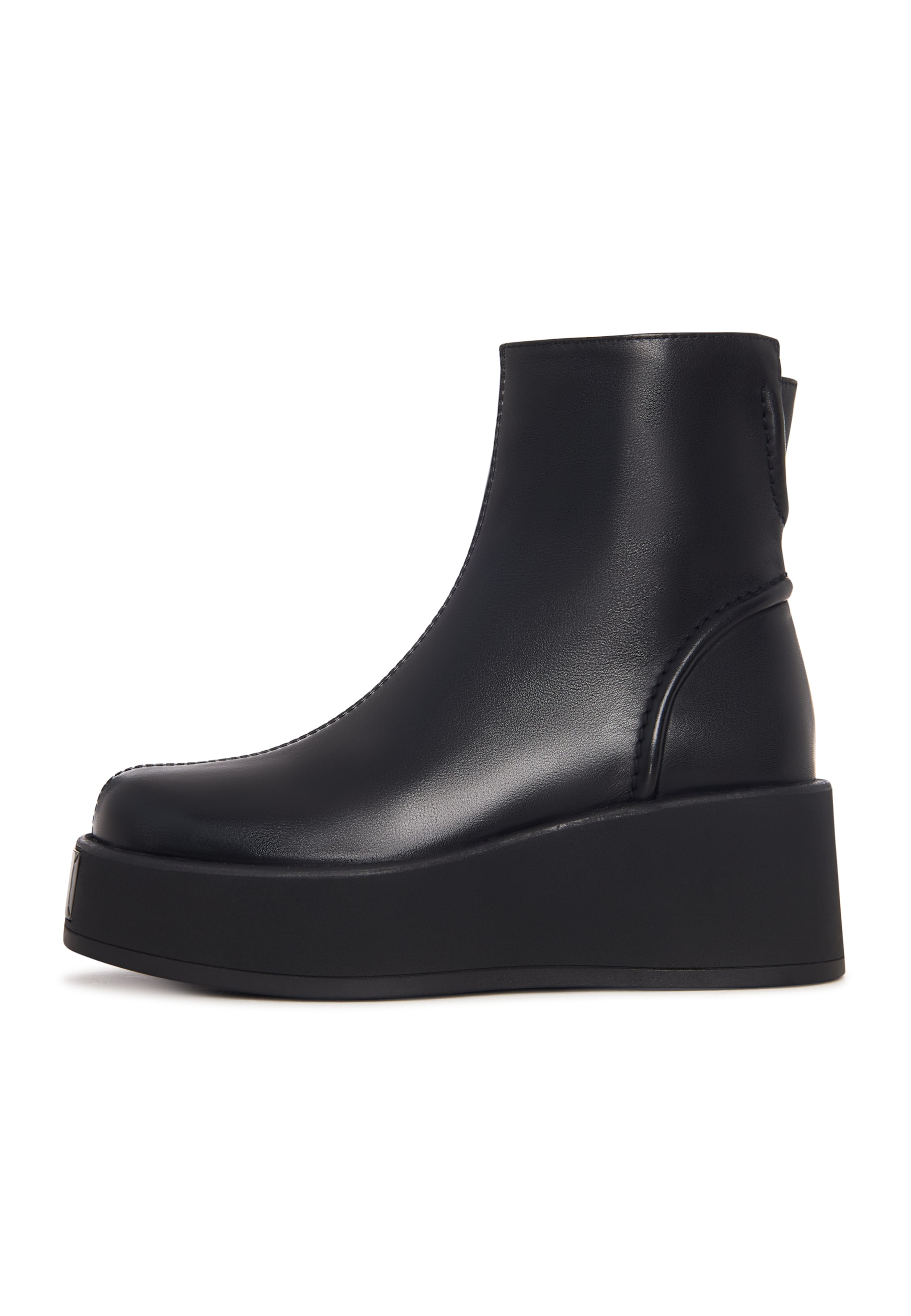 CESARE GASPARI Stiefelette in Schwarz: Vorderseite