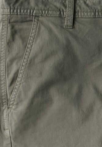 Street One MEN Regular Shorts in Grün