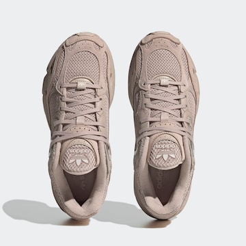 Baskets basses 'Astir' ADIDAS ORIGINALS en marron