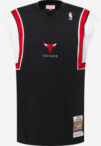 Mitchell & Ness Shirt in Black: front