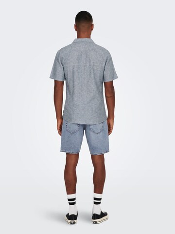 Coupe slim Chemise 'Caiden' Only & Sons en bleu