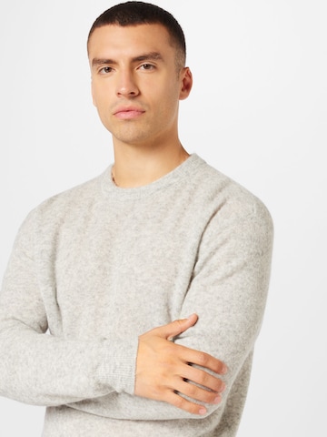 AMERICAN VINTAGE Pullover i grå
