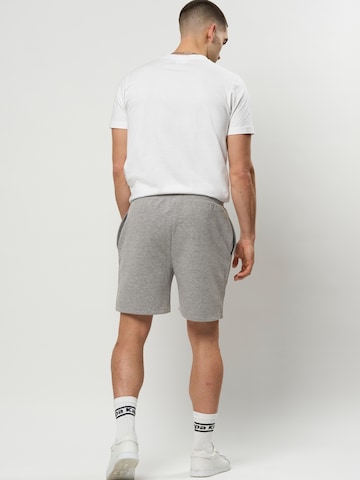 KAPPA Regular Housut 'KMLogo Toke' värissä harmaa