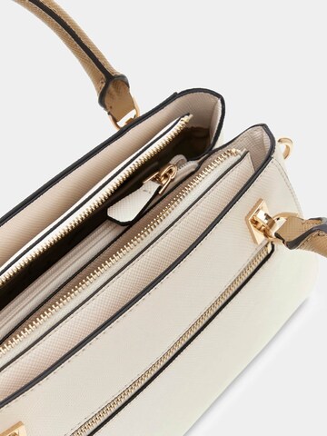 GUESS Shoulder Bag 'Noelle II' in Beige