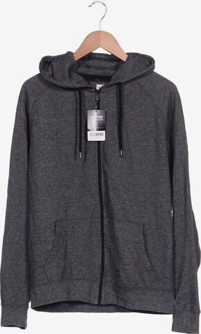 Cedar Wood State Sweatshirt & Zip-Up Hoodie in L in Grey: front