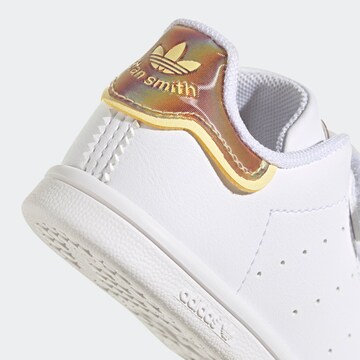 ADIDAS ORIGINALS - Zapatillas deportivas 'Stan Smith' en blanco