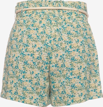 Le Temps Des Cerises Regular Shorts in Beige